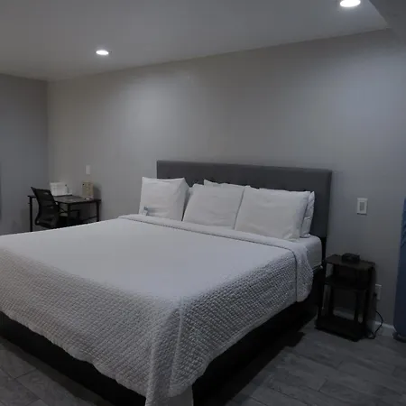 Capri Suites Anaheim